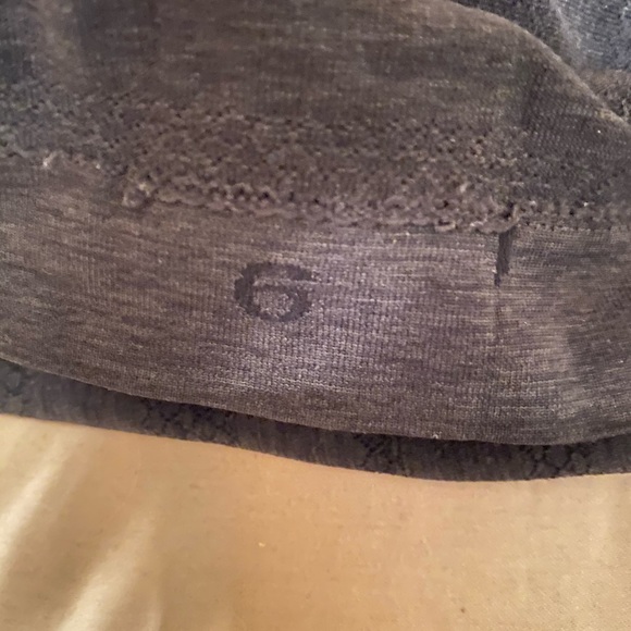 Lululemon tank - Picture 5 of 6